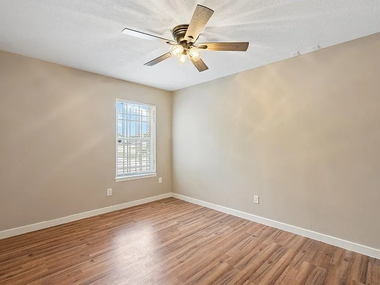 6401 Skyline Dr #5 — Photo 4