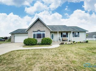 1400 Timberwood Dr, Findlay, OH 45840
