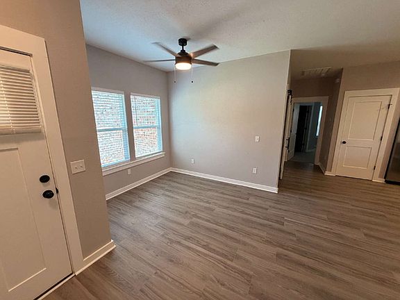 5th image of 23 Blair Ln
