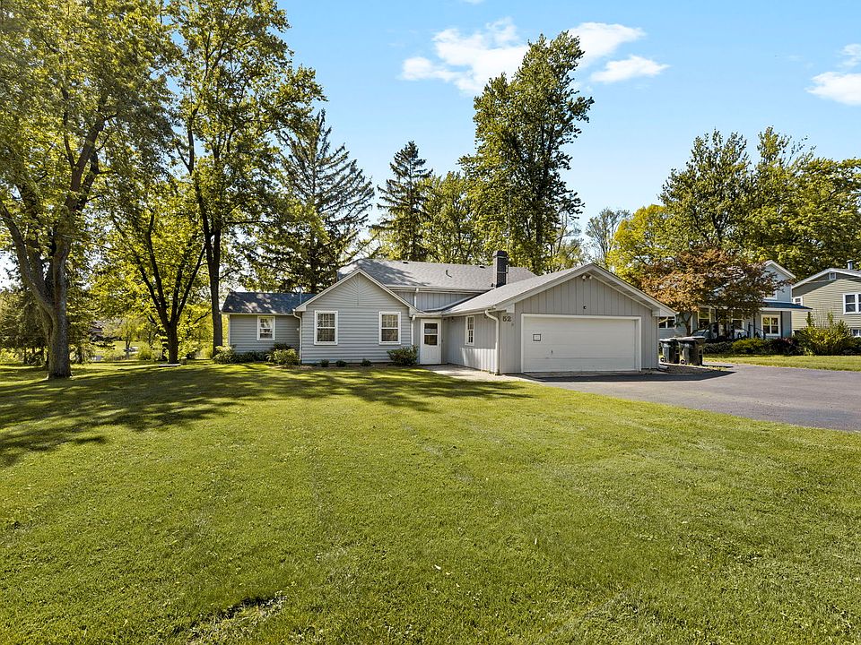 1st image of 52 Deerpath Rd