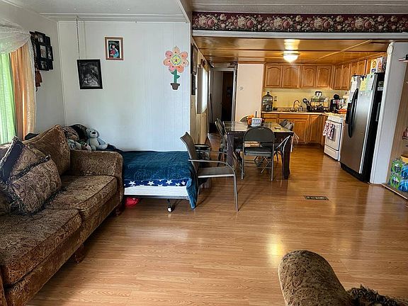 3rd image of 1565 W Arrow Hwy Space D8