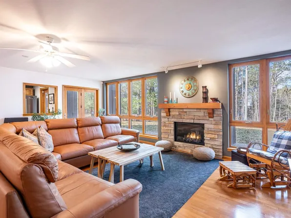 1 Dogwood Trail, Wisconsin Dells, WI 53965