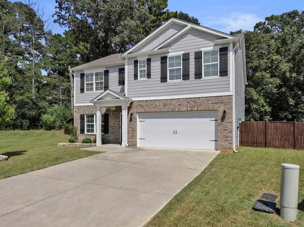 824 Valley Cir, Leeds, AL 35094