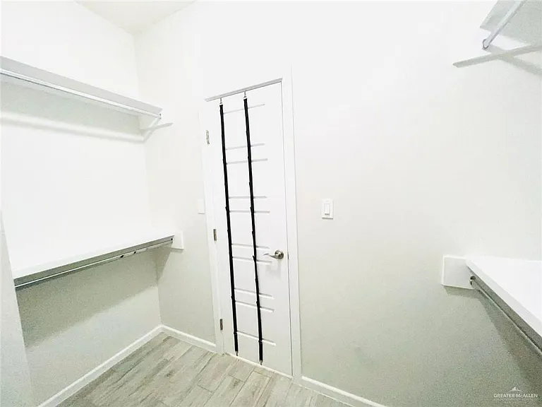 4729 Magnolia Ave #4 — Photo 10
