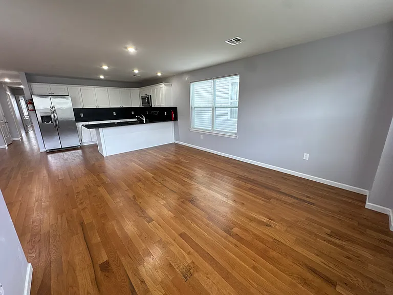301 N 13th St #2 — Photo 11