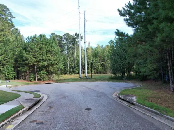 3040 Wood Valley Ct, Loganville, GA 30052