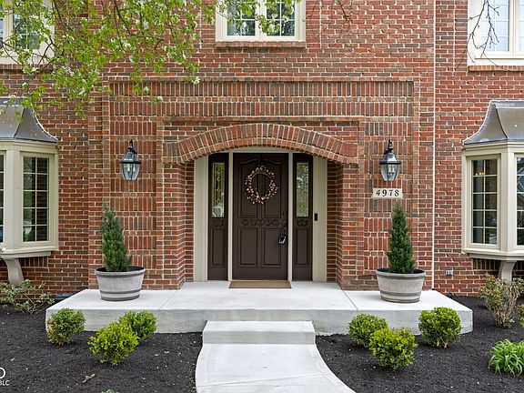 4th image of 4978 Saint Charles Pl
