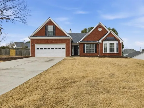 1967 Ridge Waters Ln, Lawrenceville, GA 30045