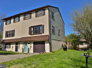 804 Keely Pl, Philadelphia, PA 19128