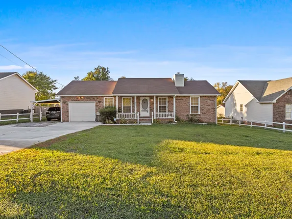 404 Tobacco Rd, Clarksville, TN 37042