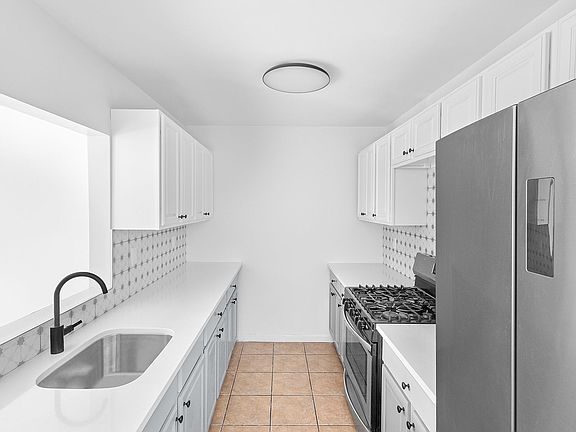 5th image of 1340 Herkimer St APT 2