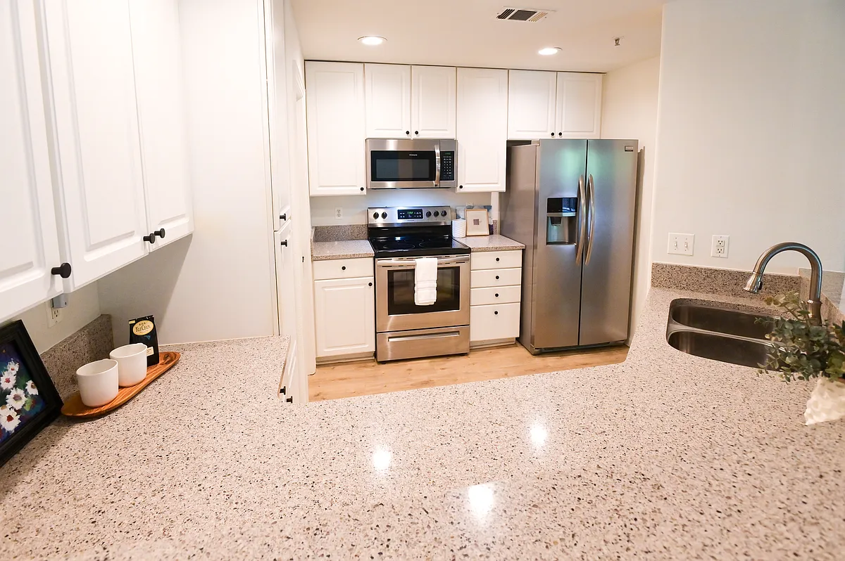 Building Photo - 530 Mohawk Dr #73