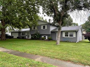 1909 Creighton Rd, Springfield, IL 62703