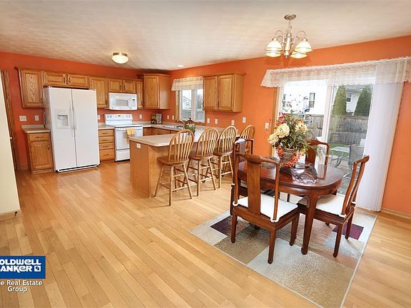 3rd image of 2186 Hillington Dr