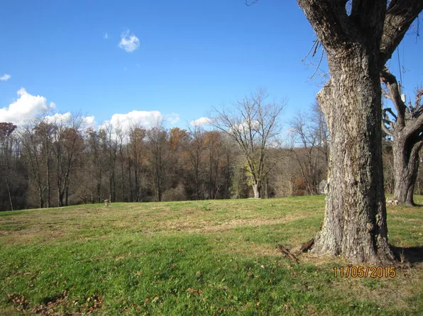 510 Duck Hollow Rd, Uniontown, PA 15401
