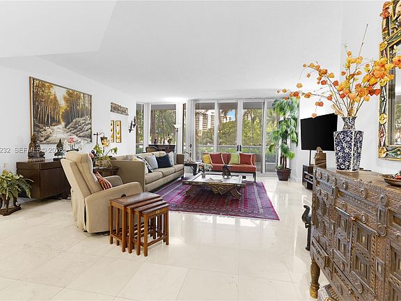 2nd image of 21055 Yacht Club Dr APT 207