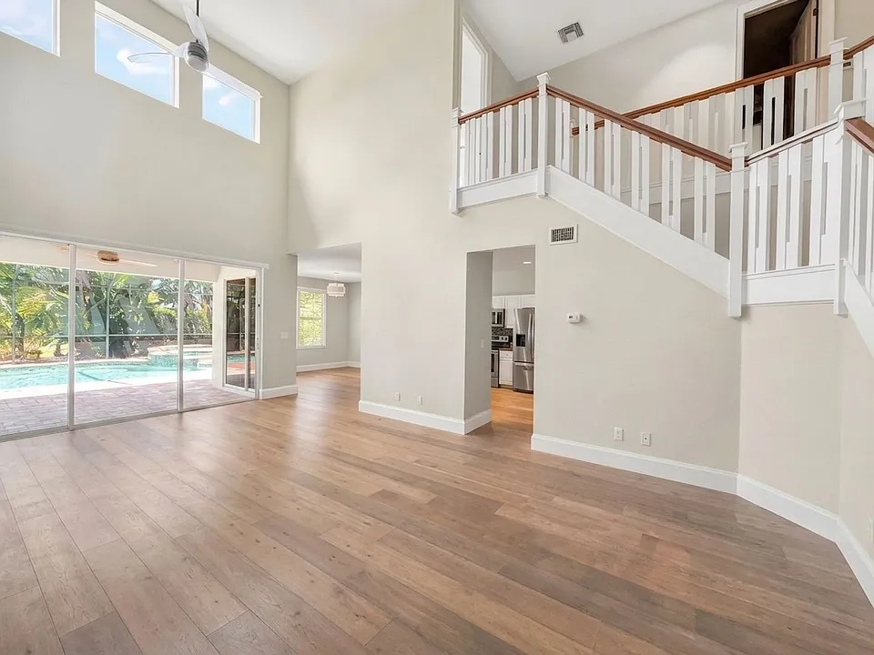 6772 Southern Oak Ct