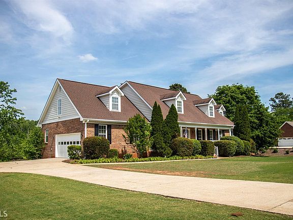 2nd image of 112 Highland Park Dr