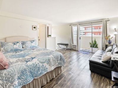 2450 Prince Edward St APT 401A, Honolulu, HI, 96815