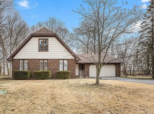 7460 N Noffke Dr, Caledonia, MI 49316