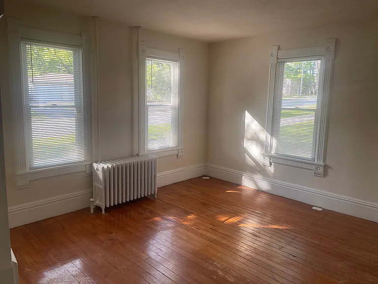 516 S Jefferson St — Photo 4