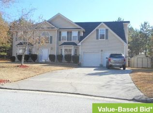 622 Lakewater View Dr, Stone Mountain, GA