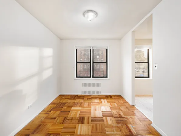 3130 Grand Concourse image 9 of 26