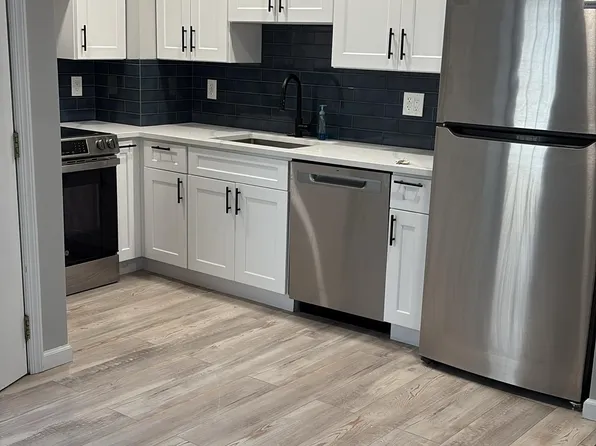 30 S Regent St APT 3, Port Chester, NY 10573