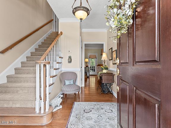 3rd image of 4488 Crabapple Court