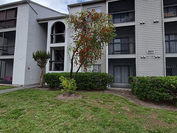 2nd image of 2031 Cascades Blvd Unit 307