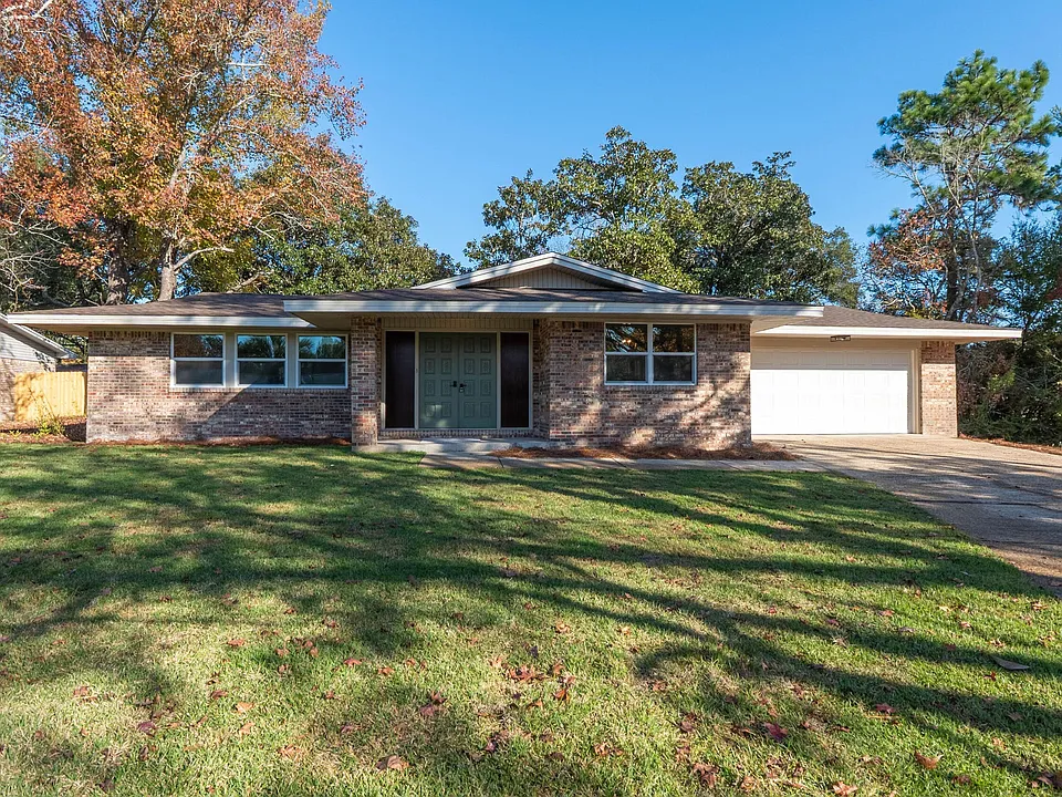 1 Stafford Cir