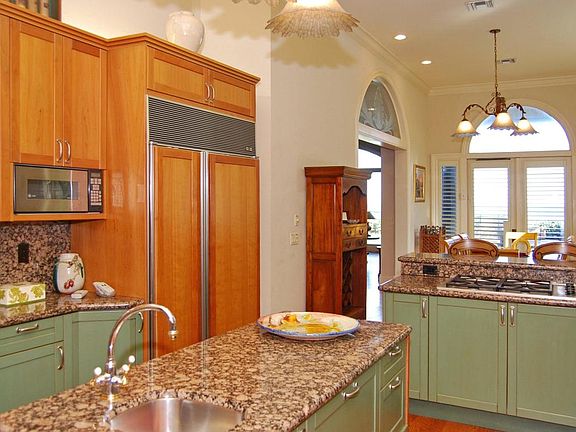 2nd image of 1717 S Ocean Blvd