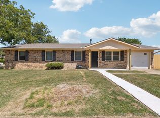 907 W 9th St S, Claremore, OK 74017