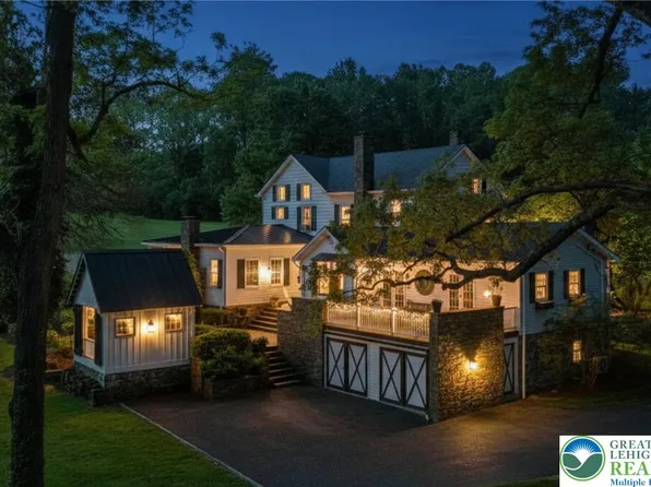 282 Crabapple Ln, East Stroudsburg, PA 18302