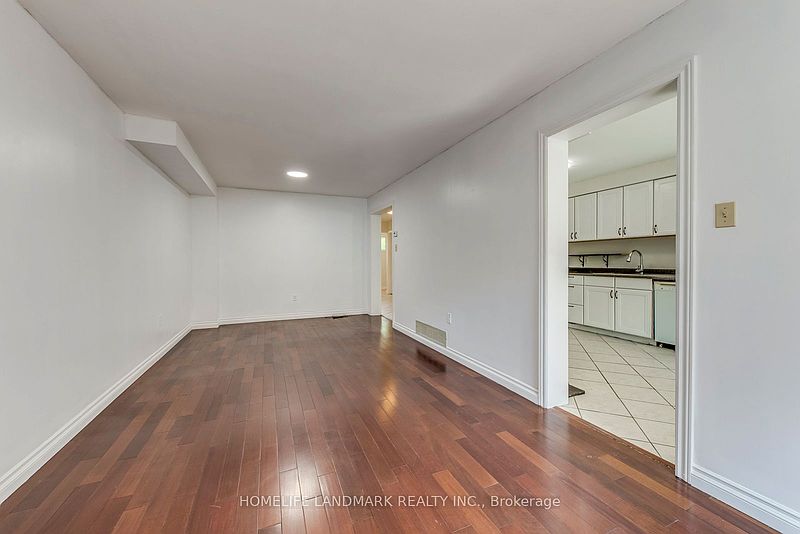 Oakville Townhouse for rent - 4 Bedrooms — photo 6