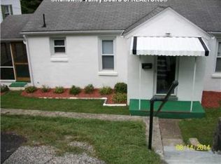 905 Montrose Dr, South Charleston, WV 25303