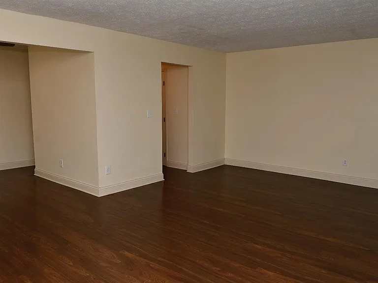 317 Darby Creek Rd — Photo 9