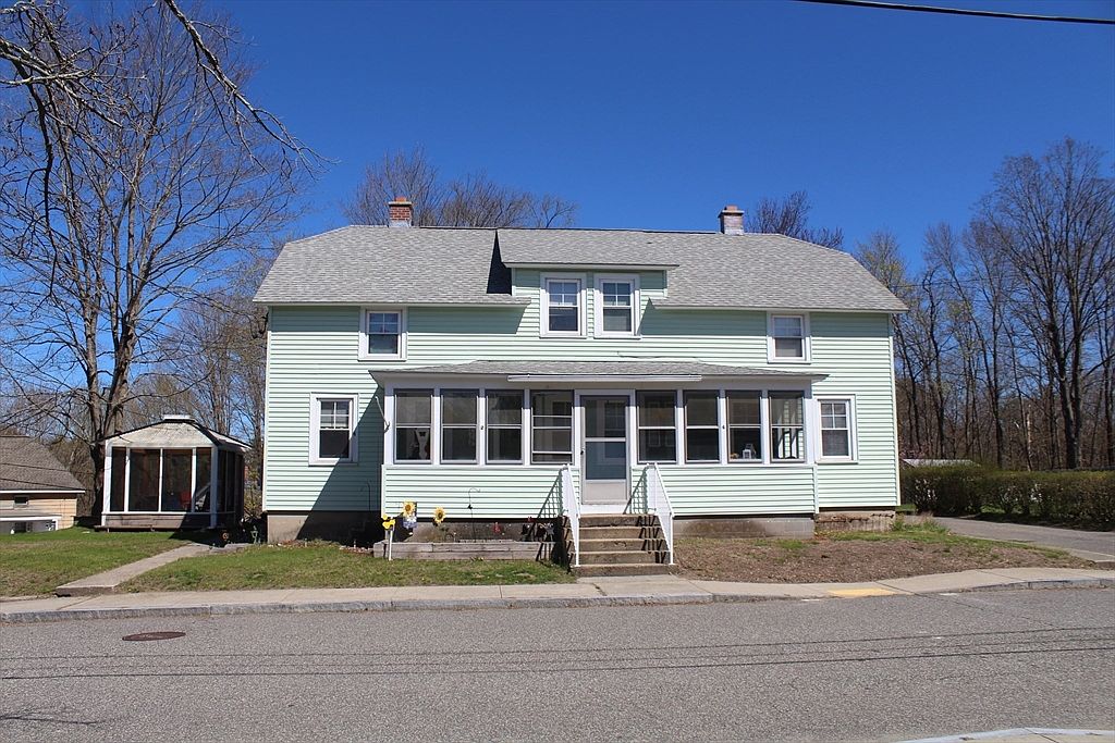 22 Crest St 4, Bondsville, MA 01009 Zillow