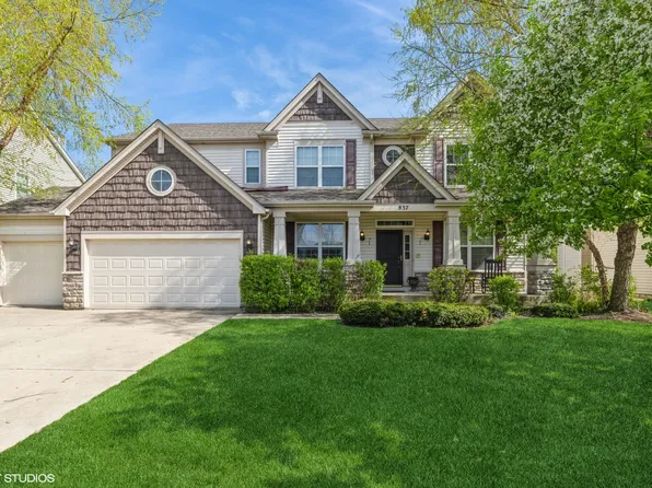 837 Sterling Heights Dr, Antioch, IL 60002
