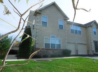 101 Castle Dr, North Wales, PA 19454
