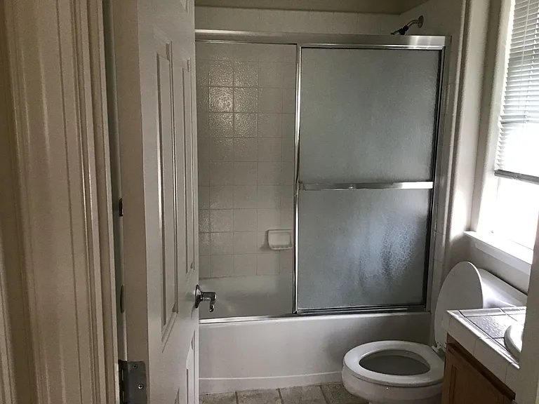 647 McGinnis Cir — Photo 18