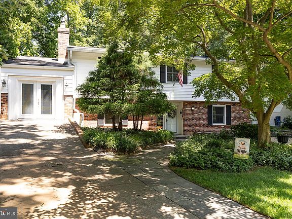 3rd image of 11408 Orleans Way