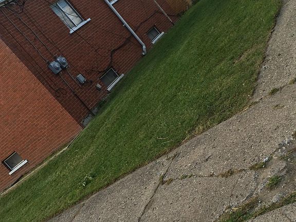 3rd image of 20604 Schoenherr St