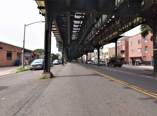 3509 31st St, Astoria, NY 11106