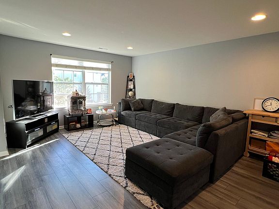 2nd image of 12 Alfred Ave #12