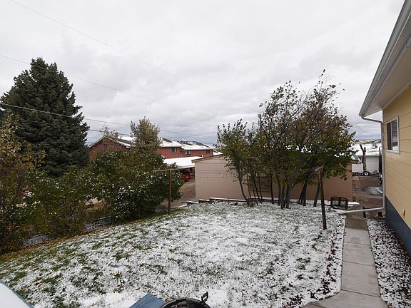 4th image of 1107 Center Dr
