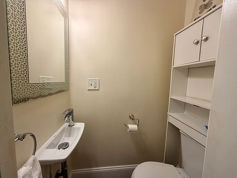 201 College Ave #1 — Photo 12