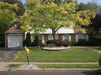 157 Meadowfield Dr photo 1