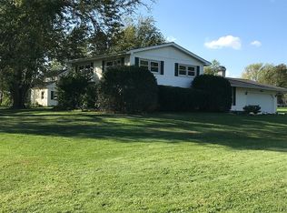 6N932 Crestwood Dr, Saint Charles, IL