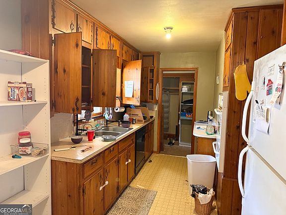 2nd image of 2743 Pine Hill Dr NW